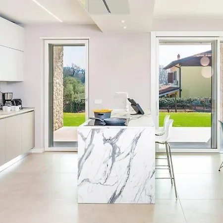 Casa Palai Luxury * バルドリーノ